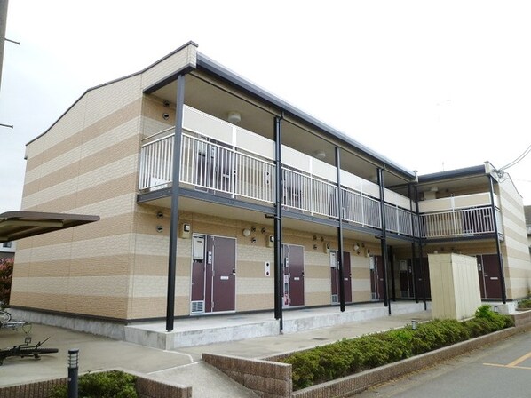 レオパレスフォレスト 浅羽野の物件外観写真